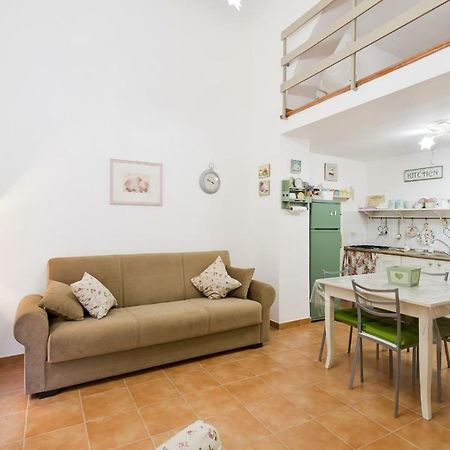 Ferienwohnung Little House Inside Capo'S Market Palermo Exterior foto